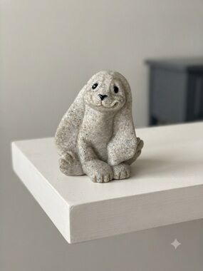 Vintage Quarry Critters Gray Bunny Rabbit Figurine "Ruthie"